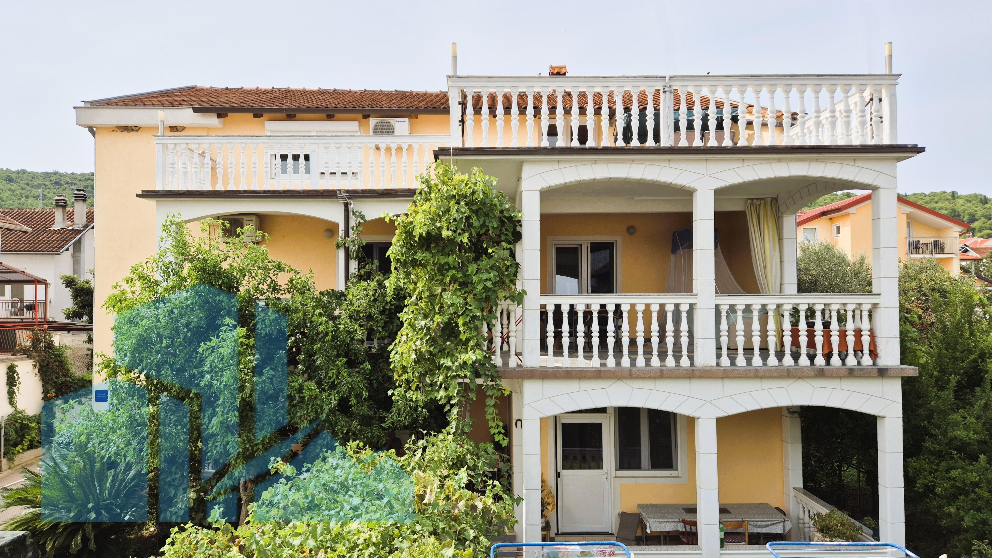 Apartmanska kuća u Bilicama s uhodanim turističkim najmom