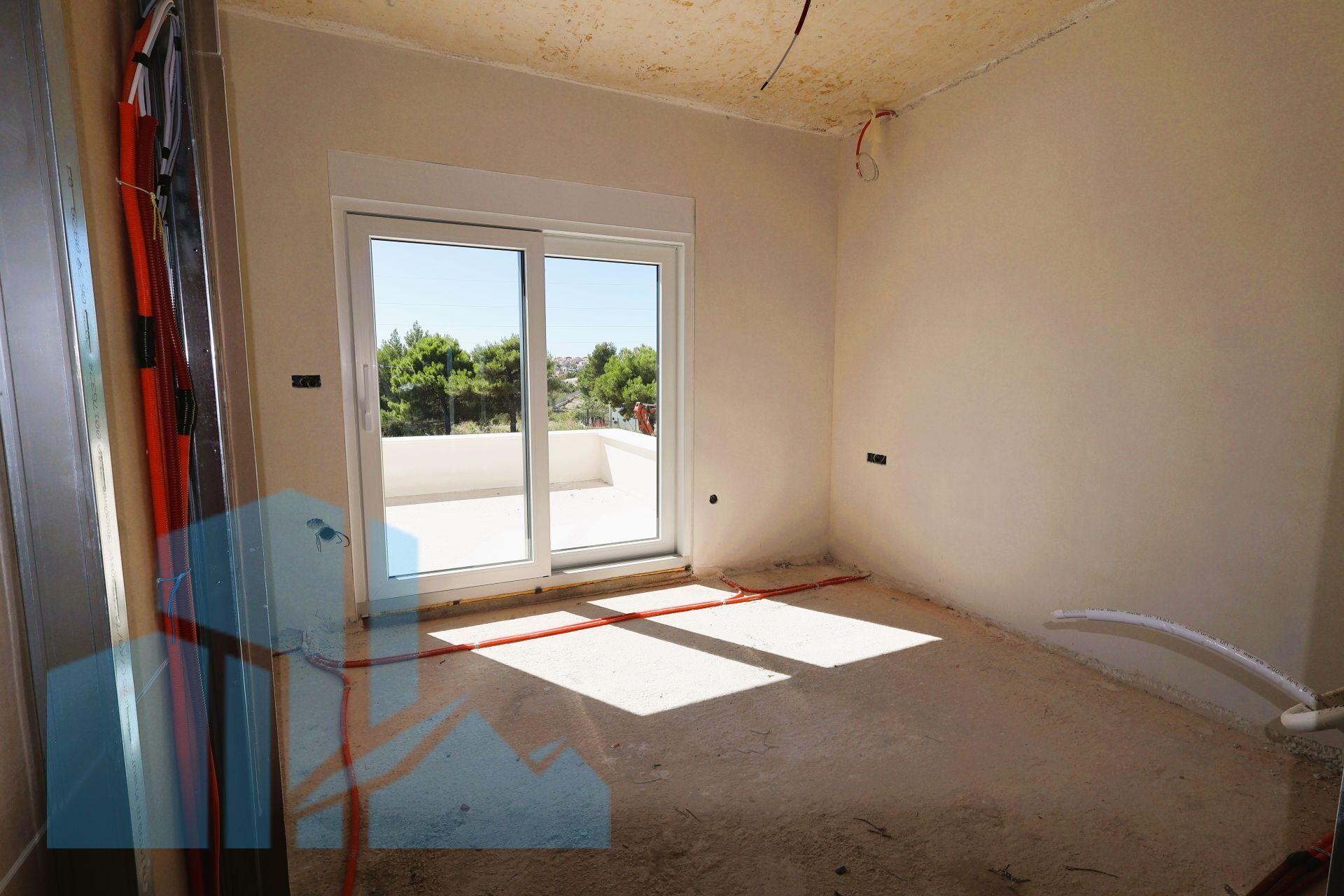 Kuća: Vodice 176m2 – Luksuzna novogradnja s bazenom i modernom arhitekturom